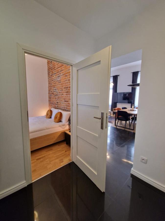 Golden Pearl - Main Square, 100 Sqm, 4 Rooms 克拉科夫 外观 照片