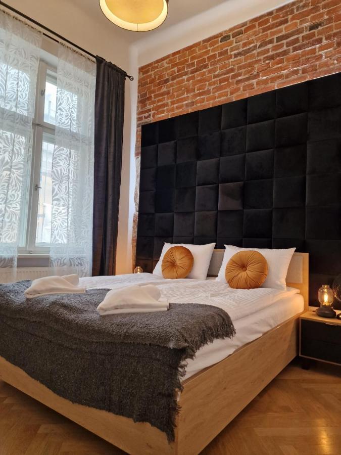 Golden Pearl - Main Square, 100 Sqm, 4 Rooms 克拉科夫 外观 照片