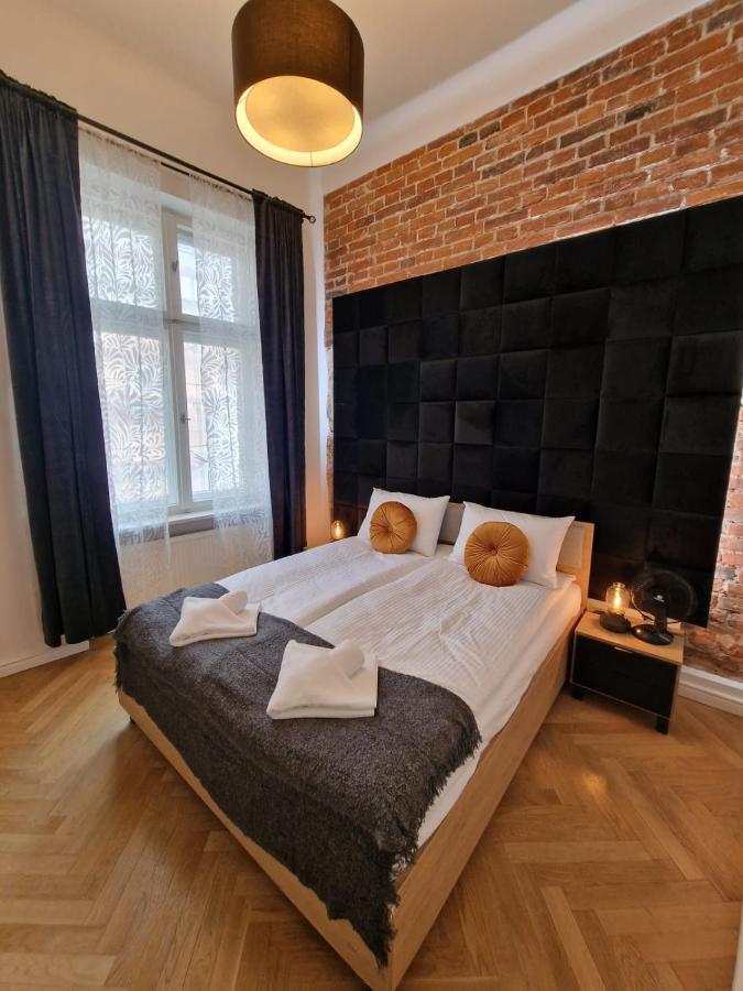 Golden Pearl - Main Square, 100 Sqm, 4 Rooms 克拉科夫 外观 照片
