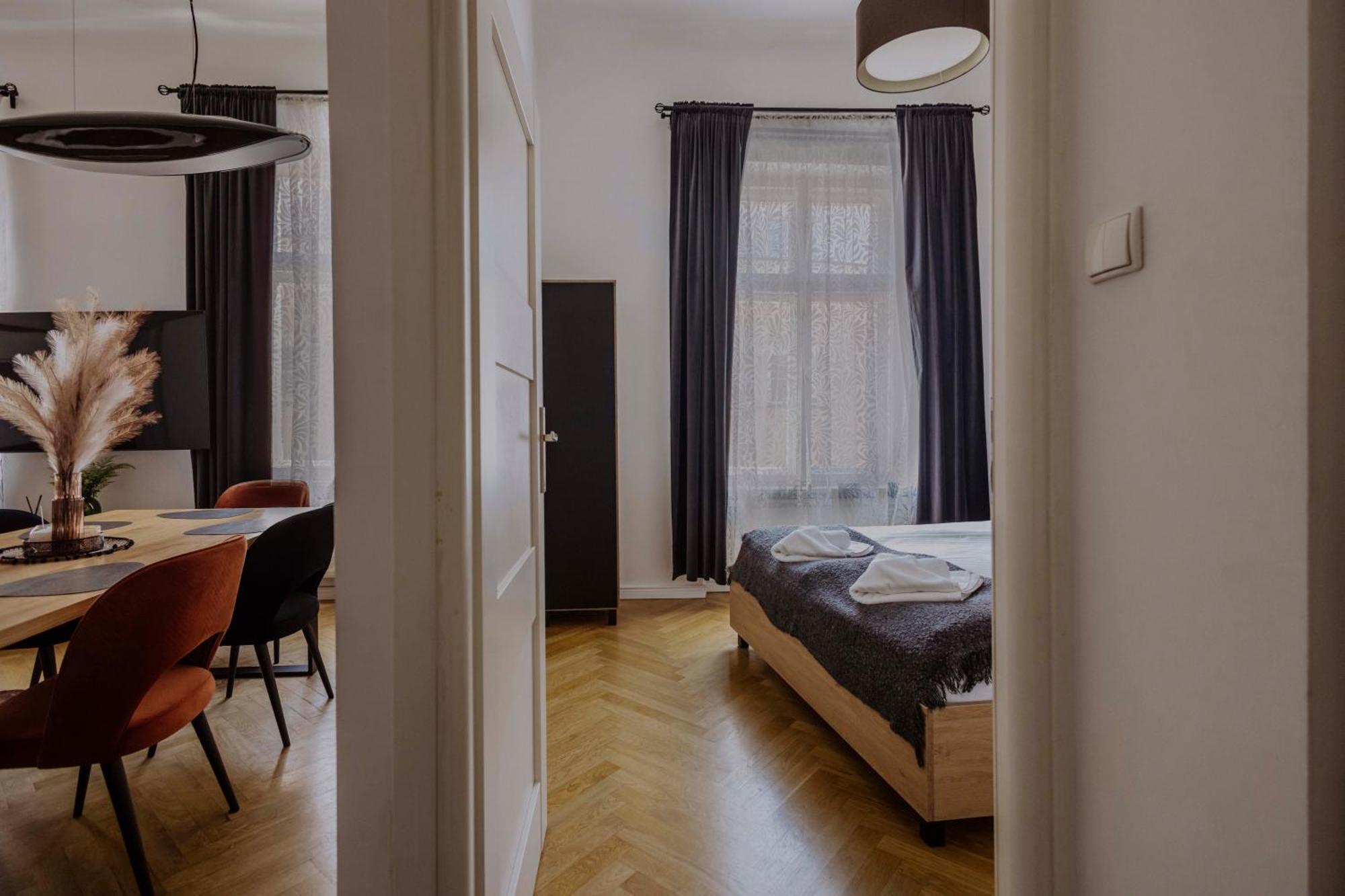 Golden Pearl - Main Square, 100 Sqm, 4 Rooms 克拉科夫 外观 照片
