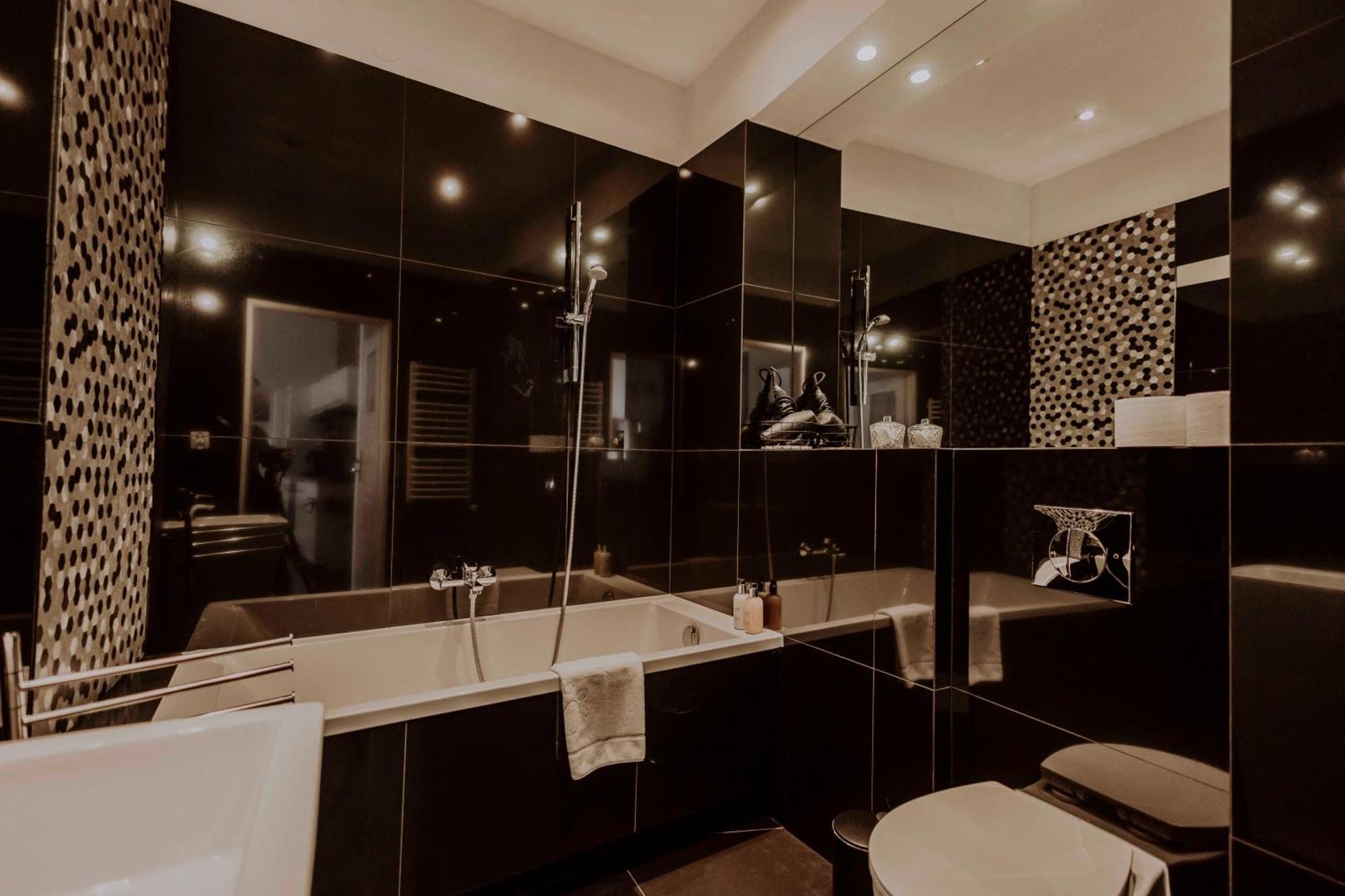 Golden Pearl - Main Square, 100 Sqm, 4 Rooms 克拉科夫 外观 照片