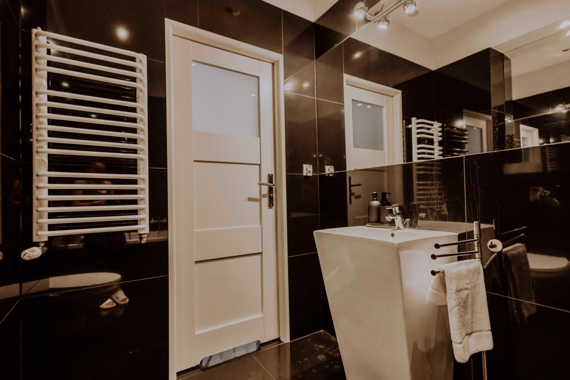 Golden Pearl - Main Square, 100 Sqm, 4 Rooms 克拉科夫 外观 照片