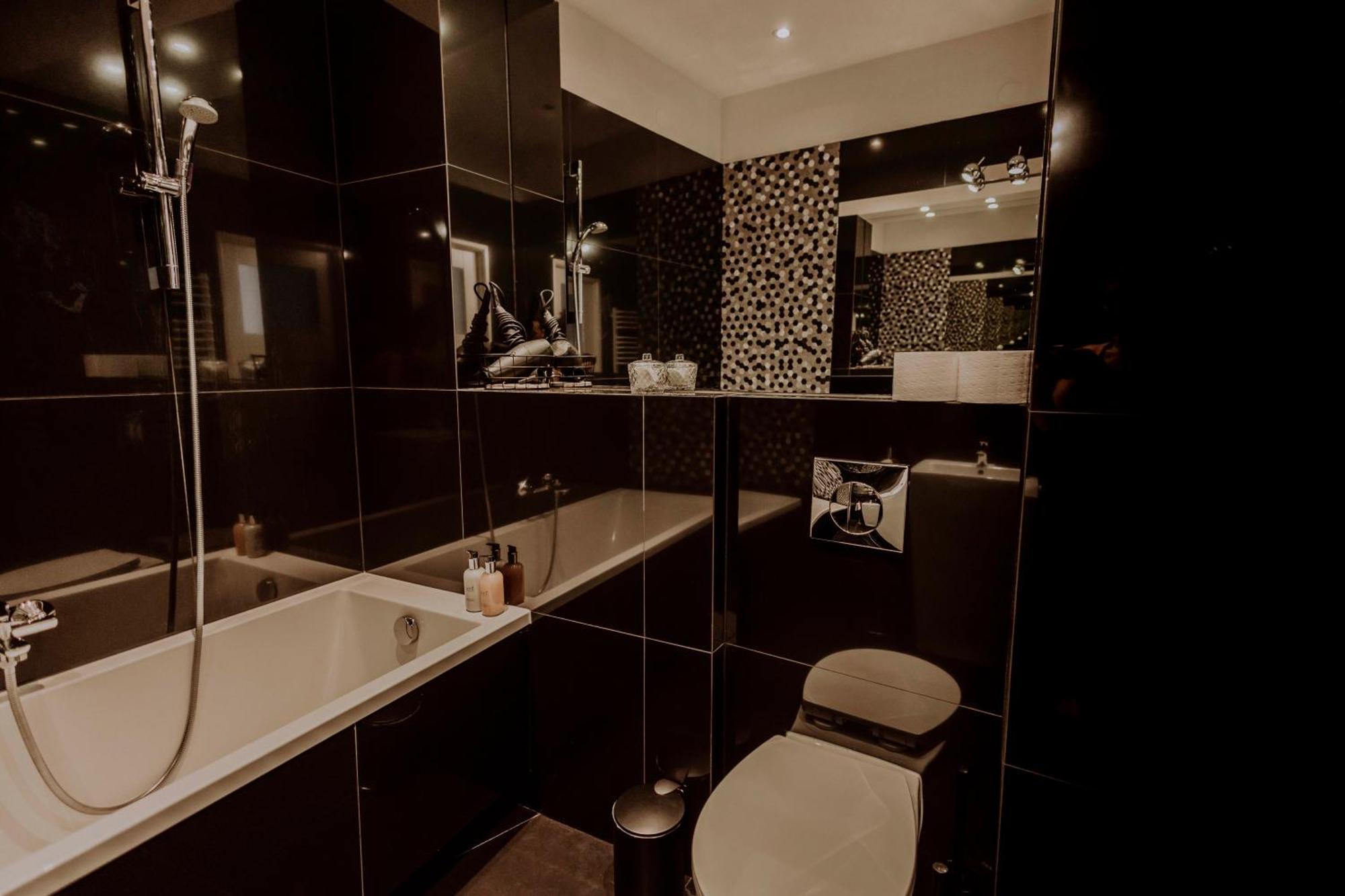 Golden Pearl - Main Square, 100 Sqm, 4 Rooms 克拉科夫 外观 照片