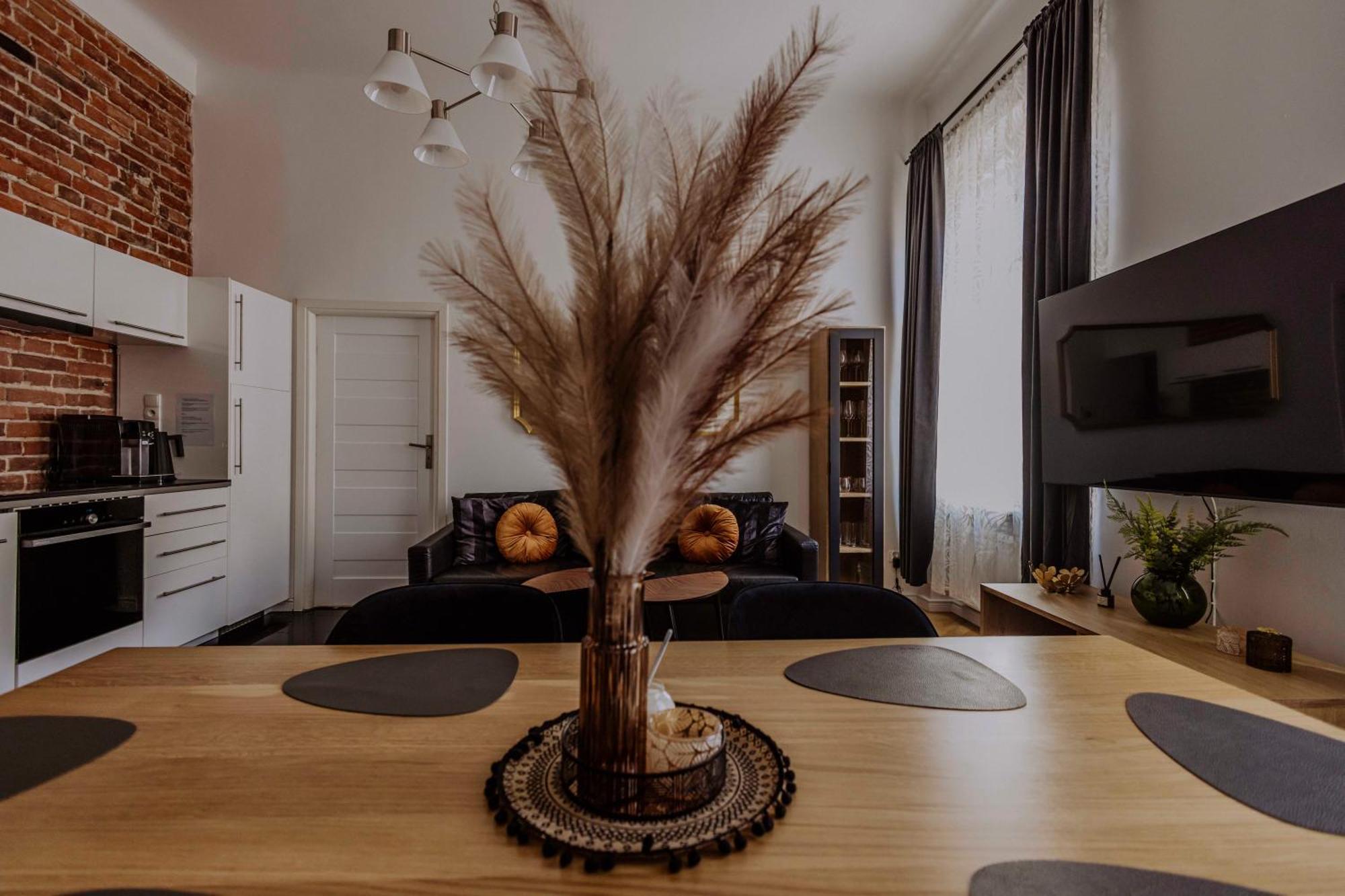 Golden Pearl - Main Square, 100 Sqm, 4 Rooms 克拉科夫 外观 照片